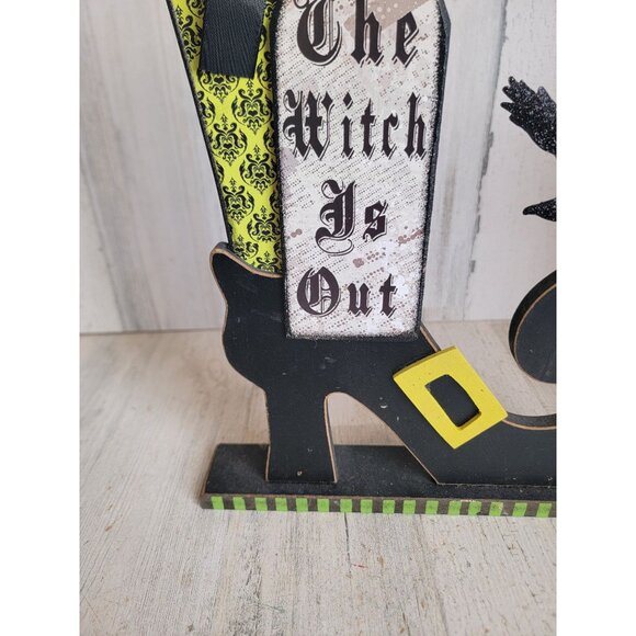 Wooden witch is out boot green striped Halloween self sitter crow - Picture 2 of 9
